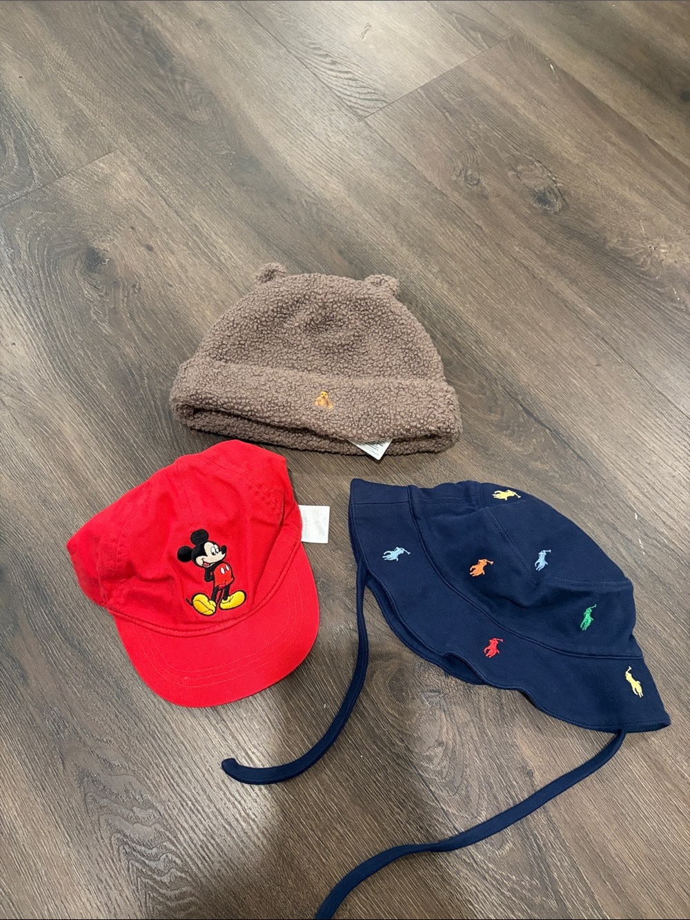 *Like New*Bundle of toddler hats(12-24M)